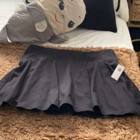 Old Navy Black Skort - Picture 1 of 6